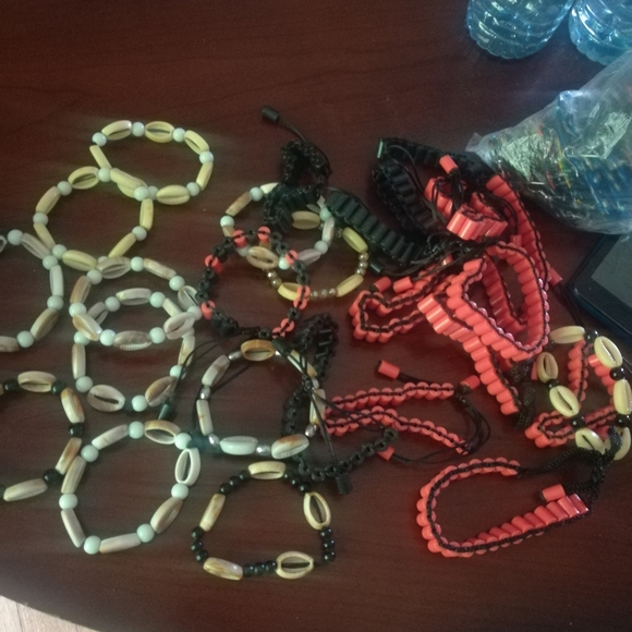 African bracelets - Picture 2 of 2